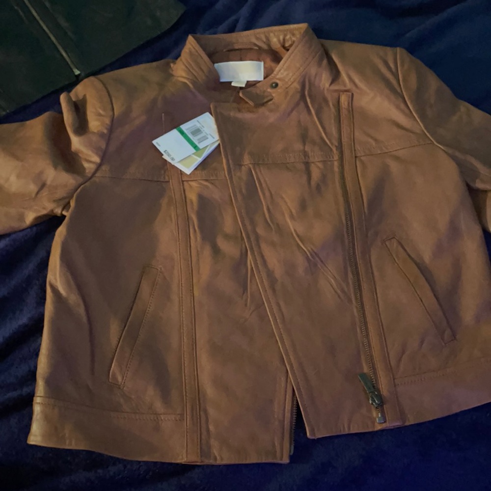 MK caramel mocha color brand new never worn.